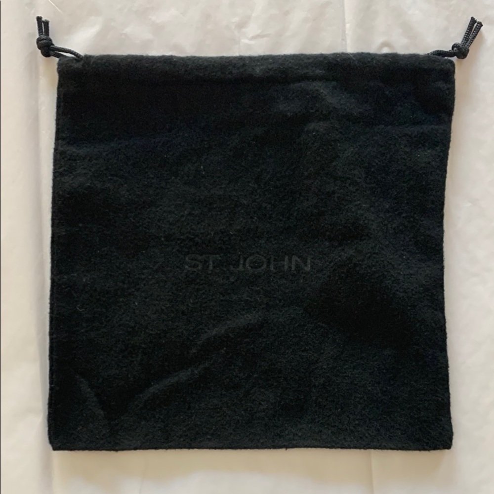 🆕 St. John Black Drawstring Dust Bag